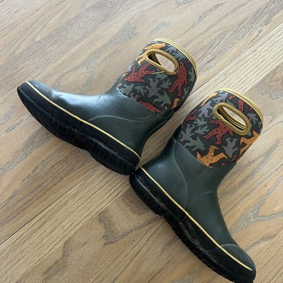 Bogs Boots - Picture 2 of 7